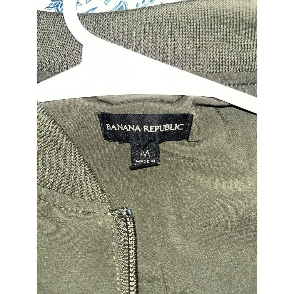 Banana Republic OLive Green Bomber Jacket Medium Item # 1687120